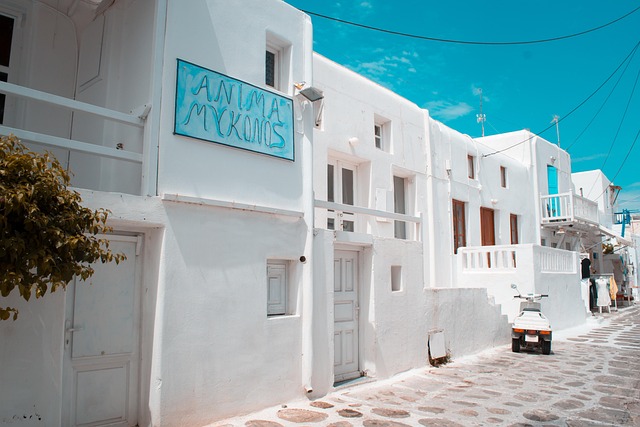 Gastronomic Gems of Mykonos: Indulge in the Island's Culinary Delights