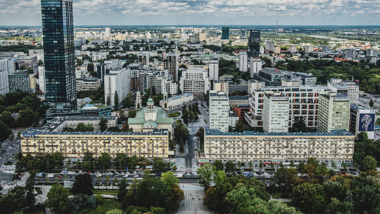 2. The Power of Collaboration: Fostering Innovation Ecosystems in Poland and Beyond