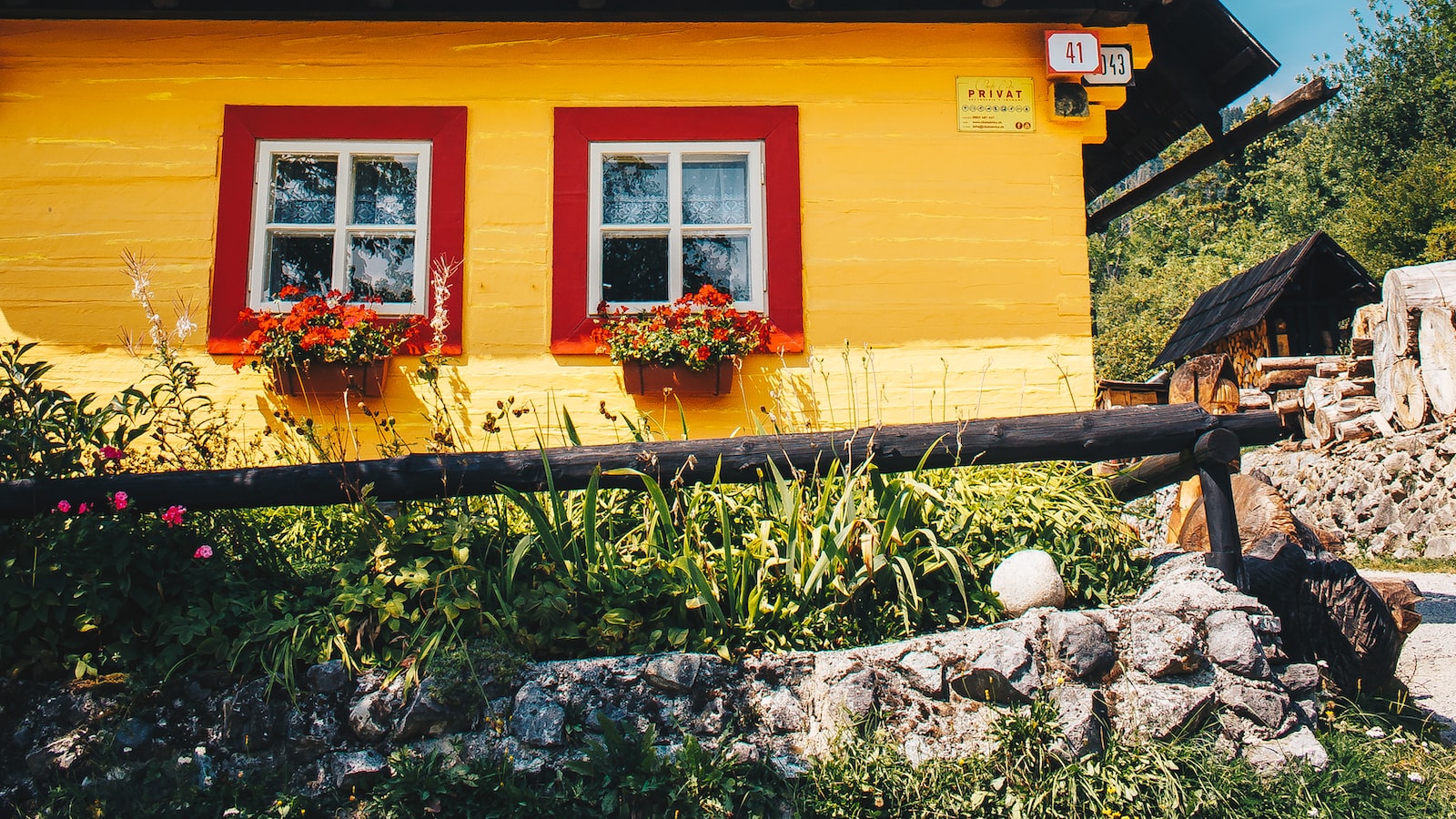 A Tapestry of Timeless Beauty: Discovering Vlkolínec, Slovakia's Living Museum