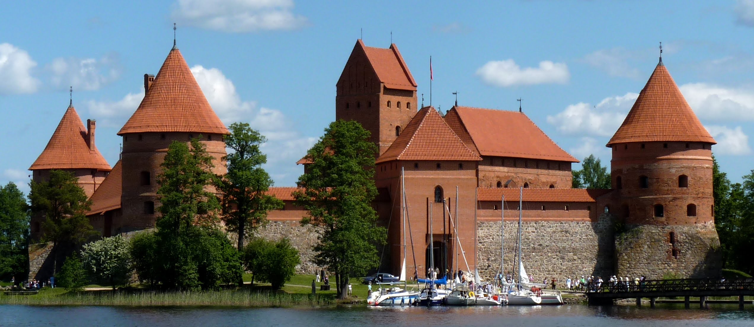 Walking in the Footsteps of Dukes: Unlocking the Secrets of Trakai Island Castle