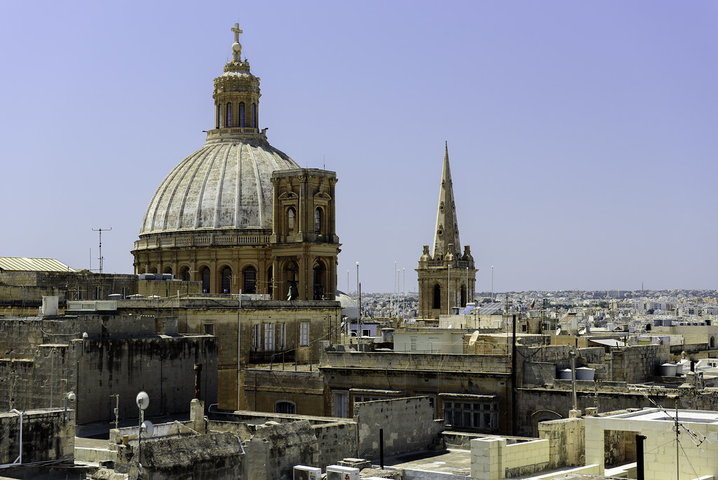 3. Hidden Gems and Must-See Landmarks: Enhancing your Valletta Experience