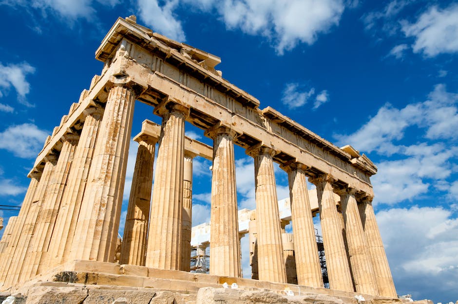 Greek Art and Architecture: Tracing the Origins of Classical Influences