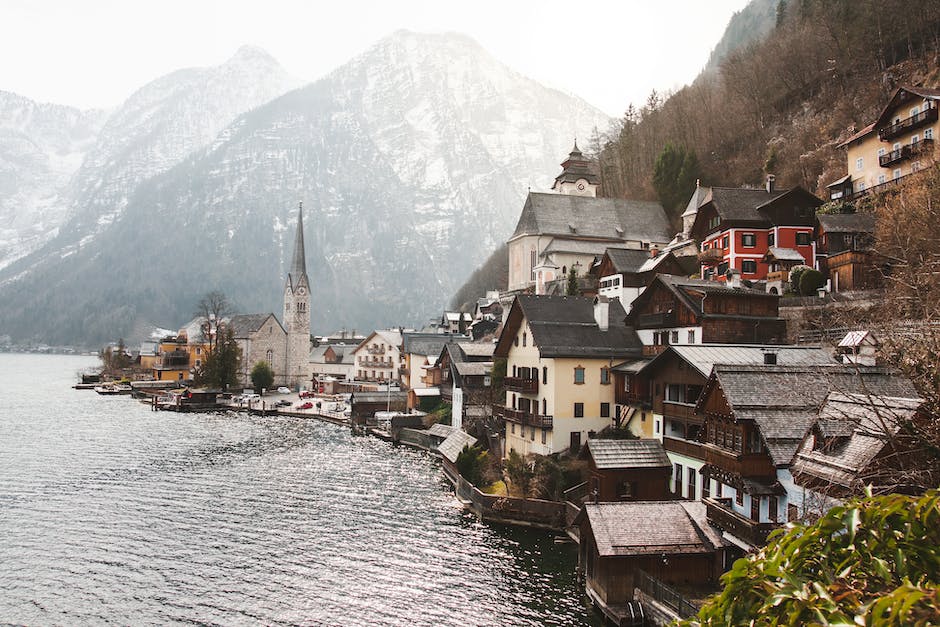 Time-traveling into Hallstatt: Unveiling Austria's Enchanting History