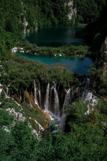 1. A Natural Masterpiece: Exploring the Enigmatic Beauty of Plitvice Lakes