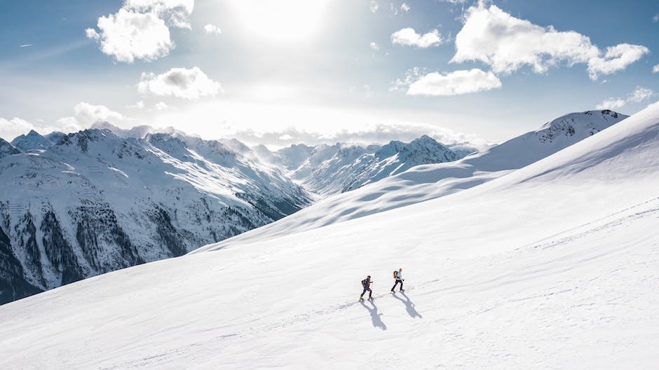 Unleash Your Adventurous Spirit: Invigorating Hiking Trails in the Austrian Alps