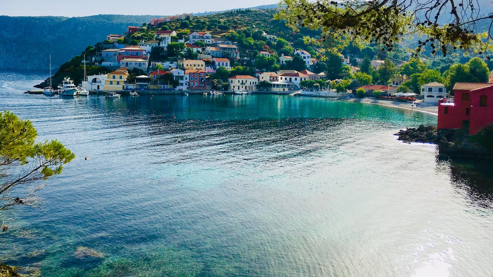 Nature's Delight: Discovering the Breathtaking Landscapes of Greece