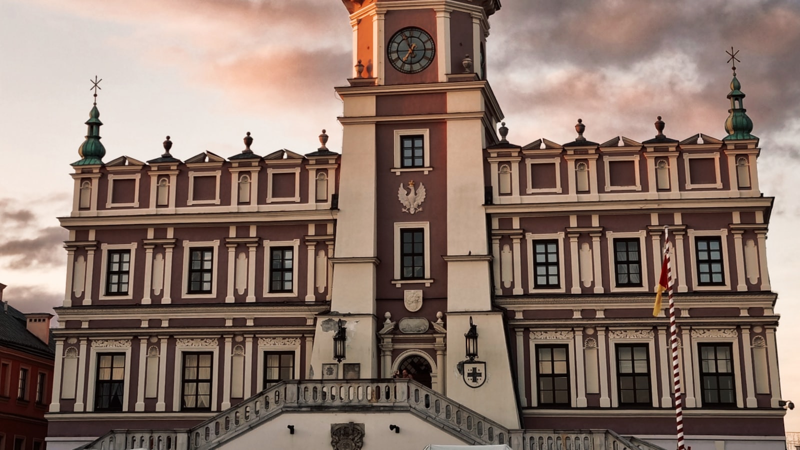 Exploring the Majestic Rynek Główny: Kraków's Historic Main Square