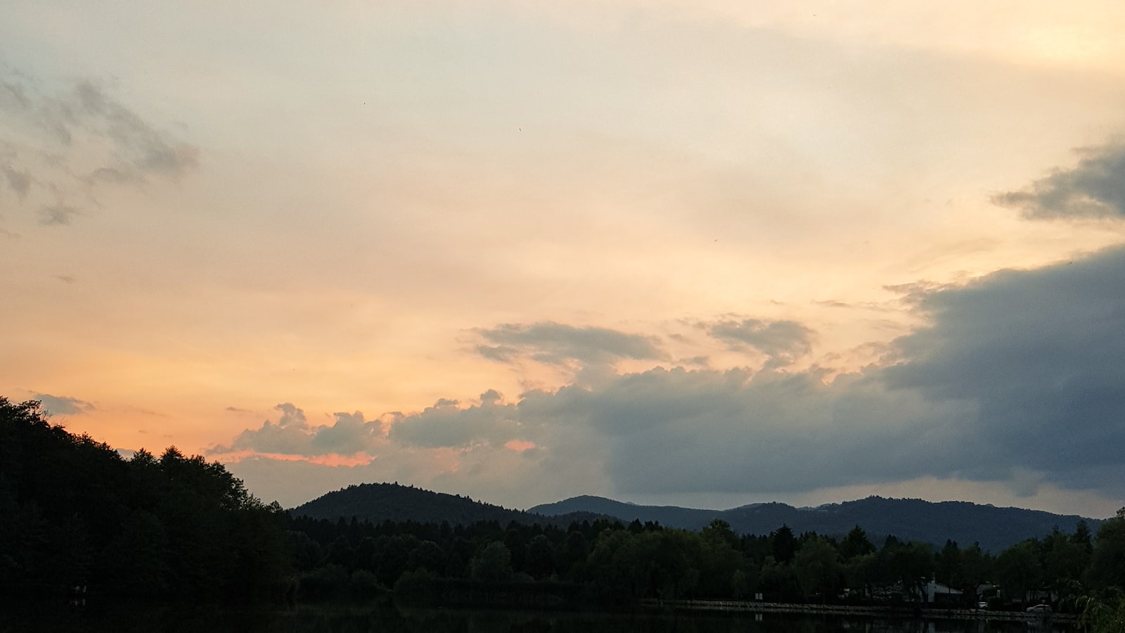 Unveiling Slovenia’s Stunning Alpine Landscapes and Glacial Lakes