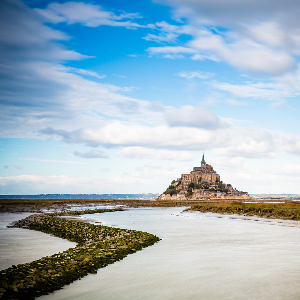 Exploring Mont-Saint-Michel: Top Attractions, Must-See Exhibitions, and Insider Tips for a Memorable Visit