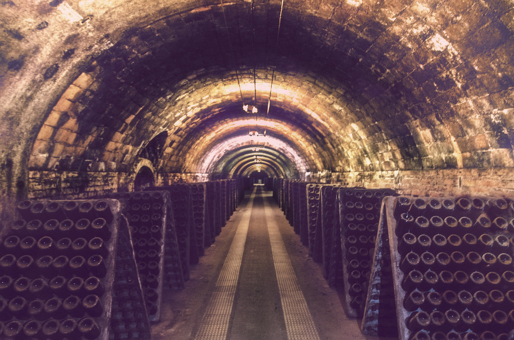 Unveiling the Essence of Cava: Exploring Spain's Iconic Sparkling Wine