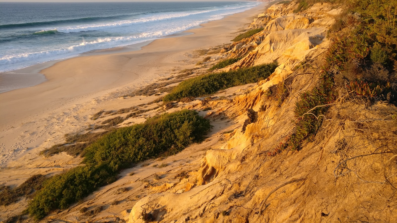 Unearthing Ancient History: Delving into the Rich Heritage of Alentejo's Historical Towns